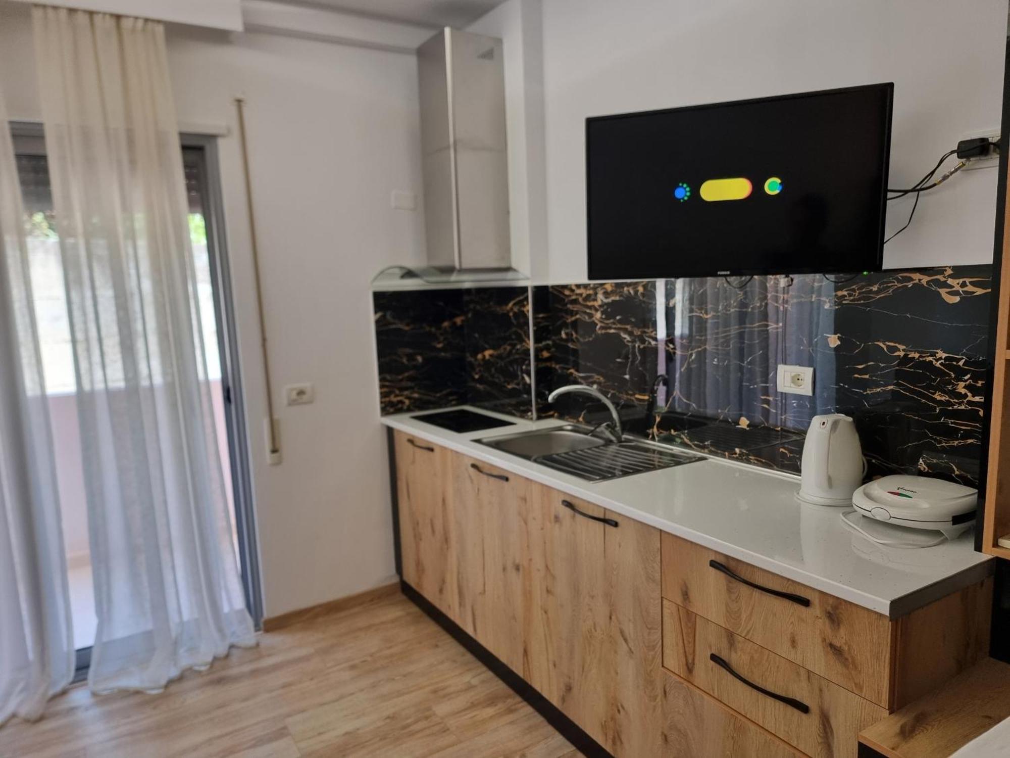 Teo'S Deluxe Studios Vlorë 외부 사진